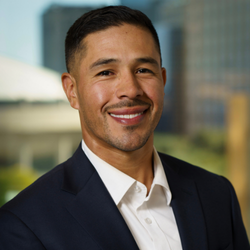 AREA MANAGER HEADSHOTS - Armando Perez
