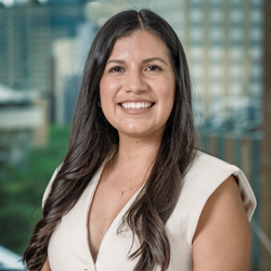 AREA MANAGER HEADSHOTS - MIREYA VILLA